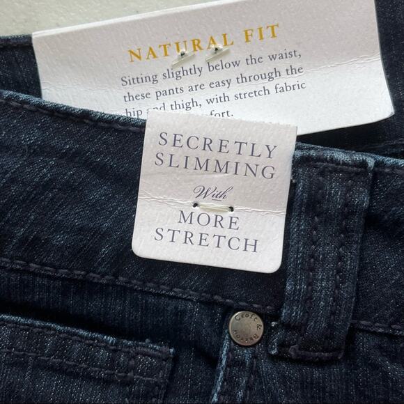 NWT Croft & Barrow Natural Fit Bootcut "Hemmed" Jeans Size 6 Average - Picture 7 of 15